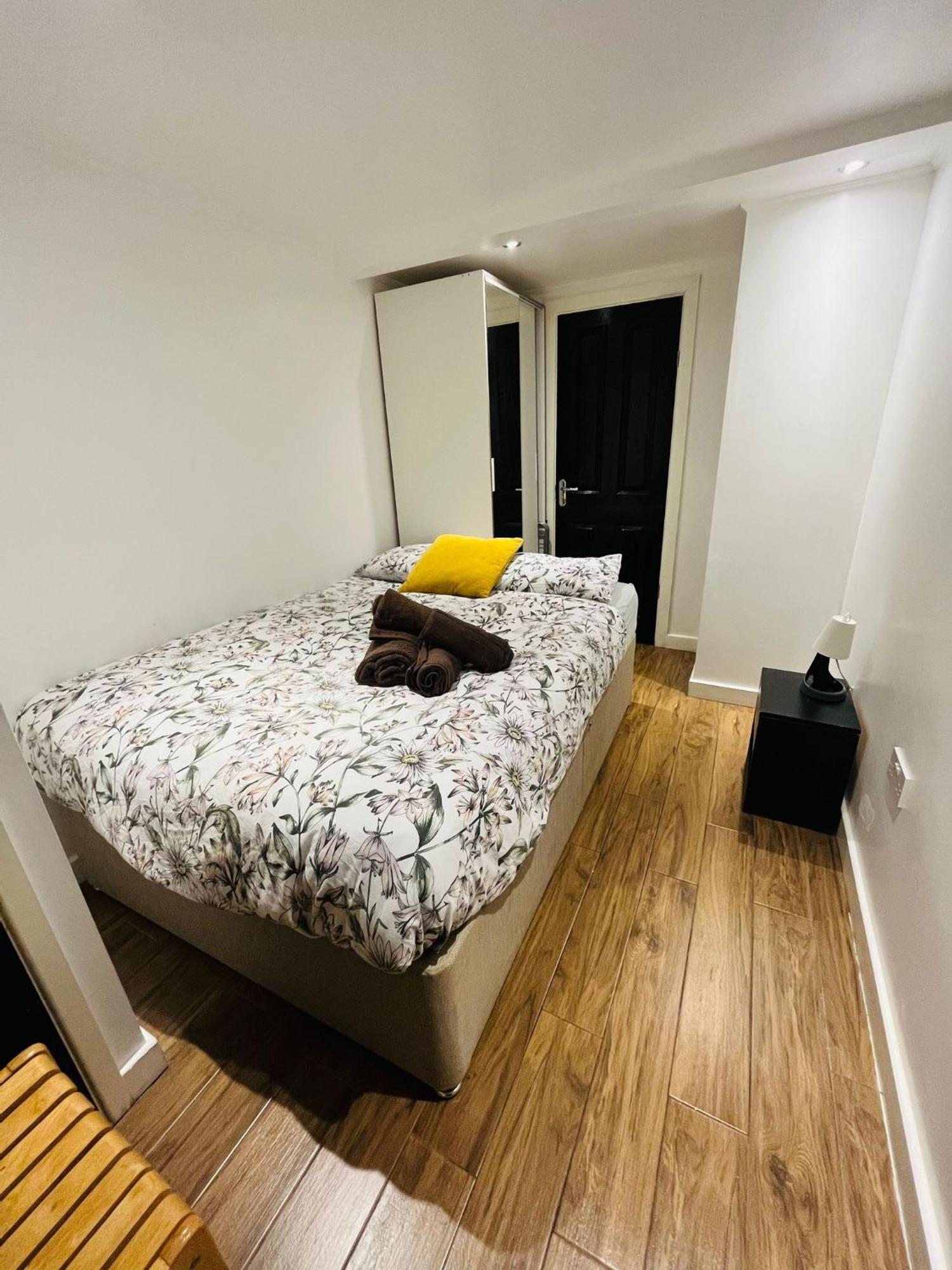 Exclusive Private One Bedroom Suite London Exterior photo